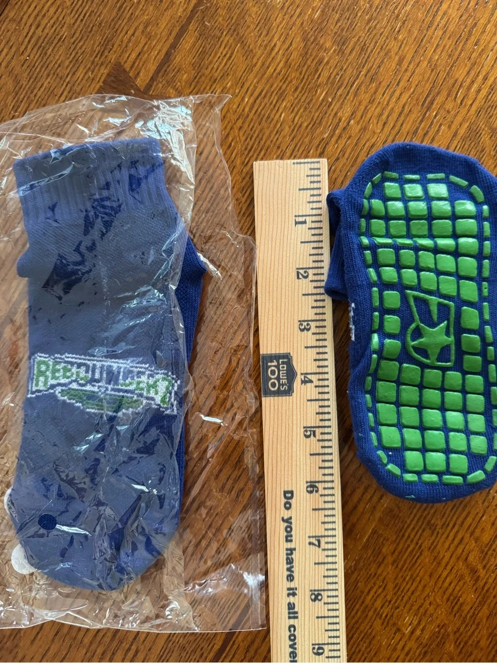 Set of 3 Trampoline no-slip grip socks Small Large toddler youth adult NWT